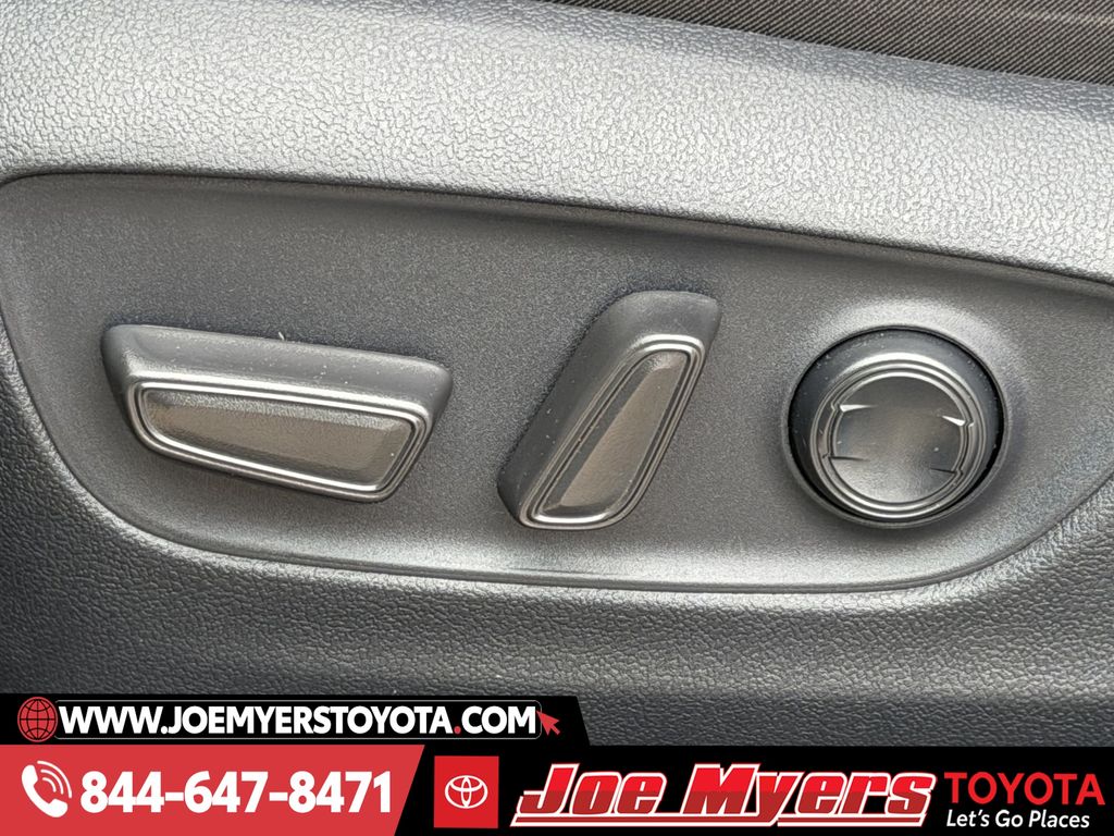 Used 2025 Magnetic Gray Metallic Toyota XLE image 3