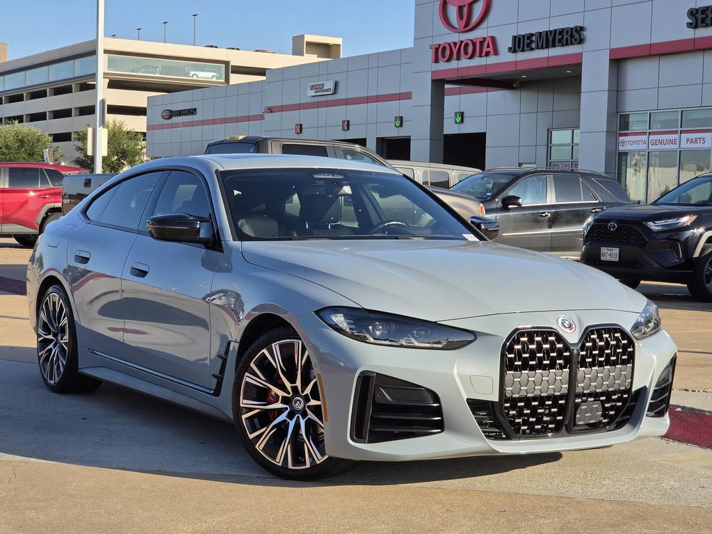 Used 2022 Brooklyn Gray Metallic BMW M440i xDrive image 2