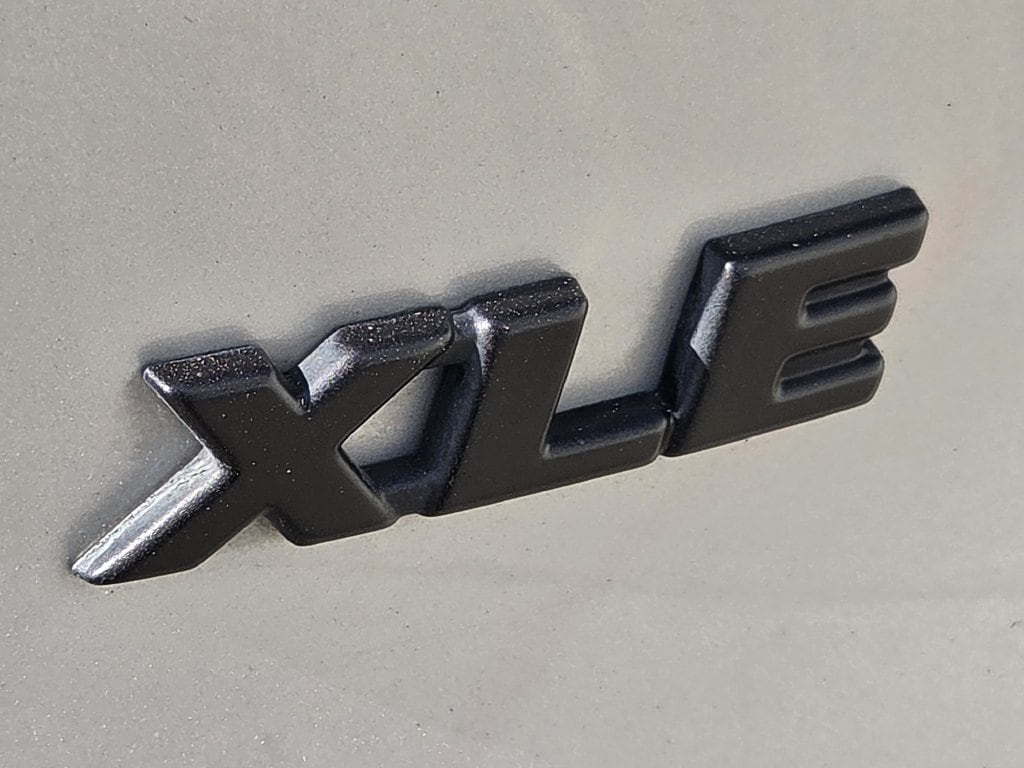 Used 2024 Silver Sky Metallic Toyota XLE Premium image 11