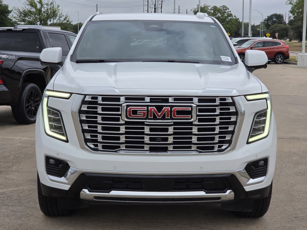 Used 2025 Summit White GMC Denali image 3