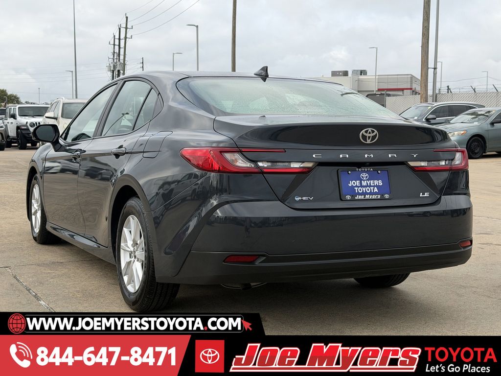 Used 2025 Underground Toyota LE image 7