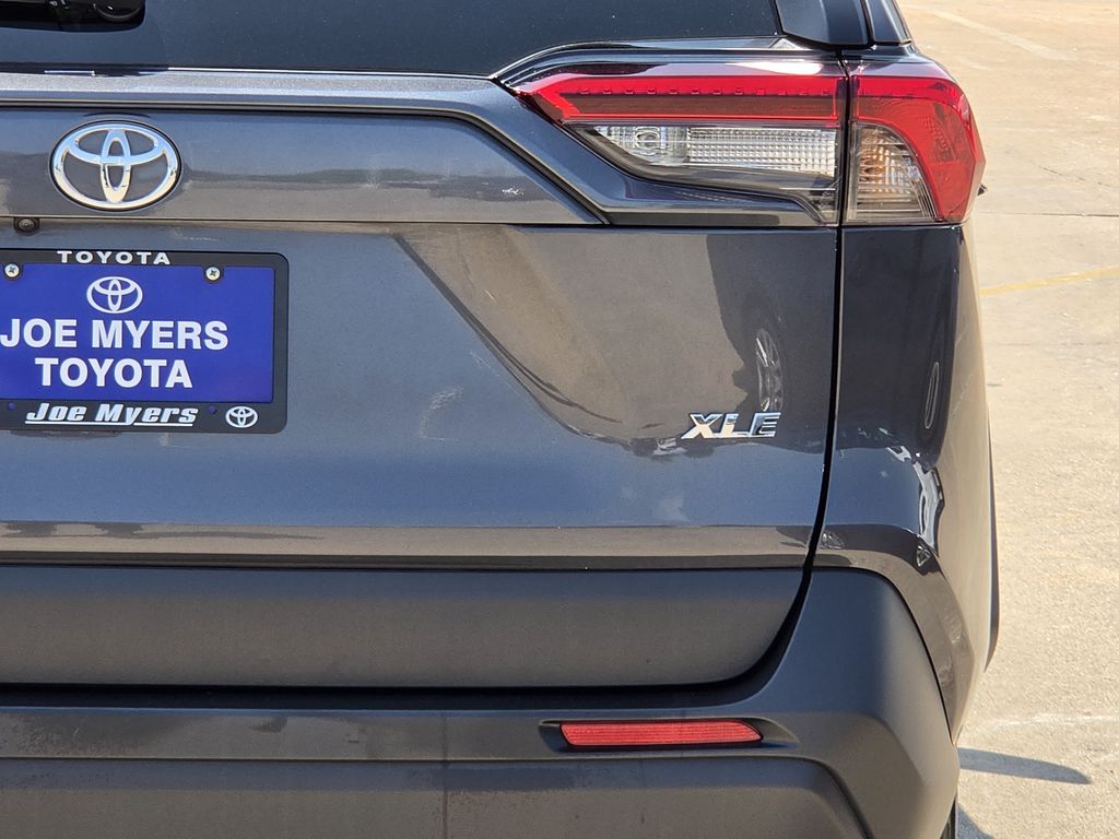 Used 2025 Magnetic Gray Metallic Toyota XLE image 9