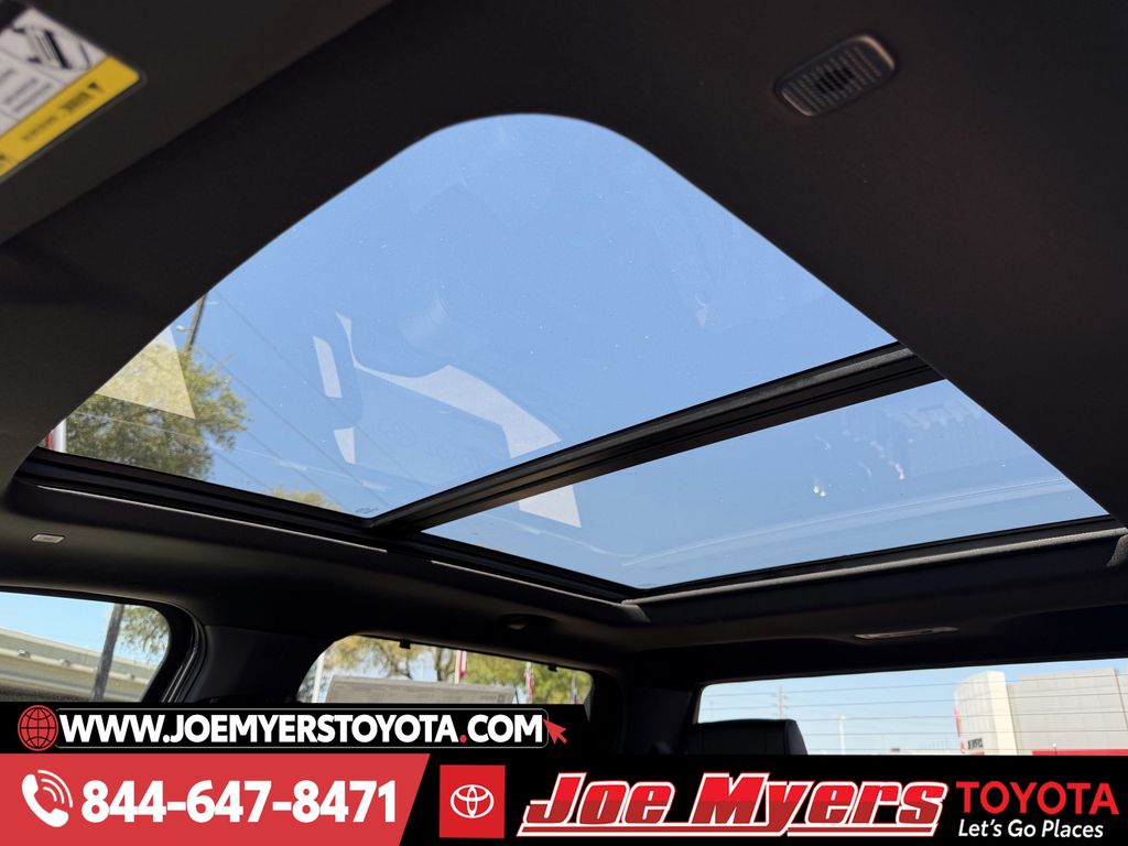 New 2026 Magnetic Gray Meta Toyota Platinum image 21