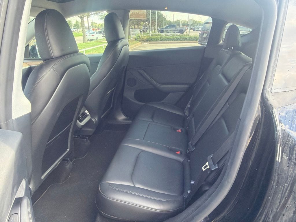 Used 2025 Black Tesla Long Range image 3