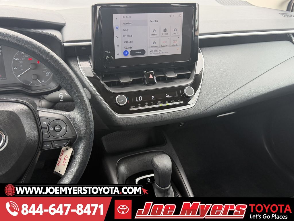 Used 2025 Ice Cap Toyota LE image 17