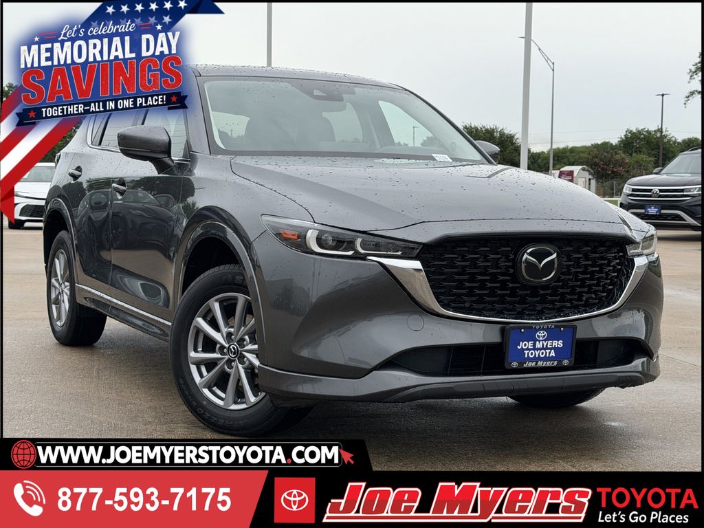 2025 Mazda CX-5 S Preferred package Auto AWD's photo