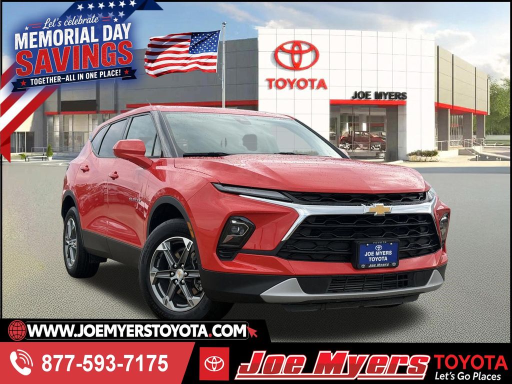 2025 Chevrolet Blazer 2.0T 2LT FWD's photo