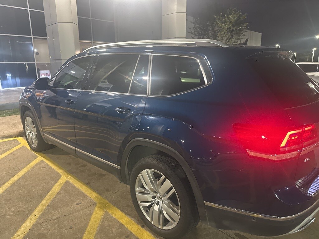 2018 Volkswagen Atlas SEL Premium photo 3