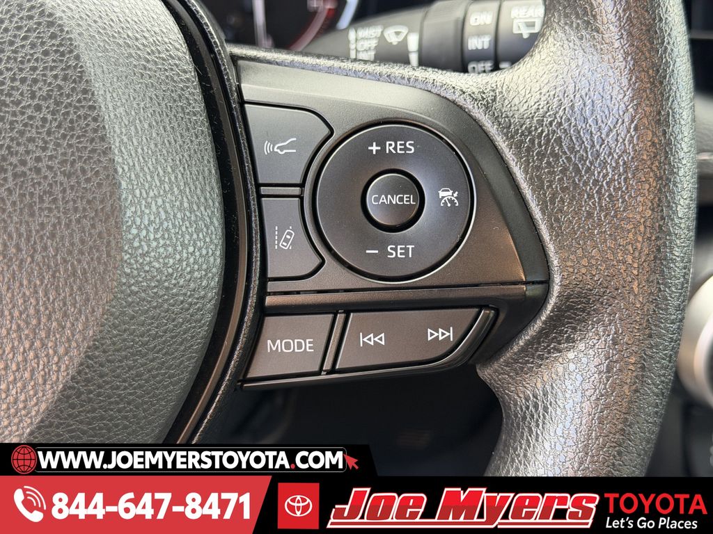 Used 2025 Silver Sky Metallic Toyota XLE image 23