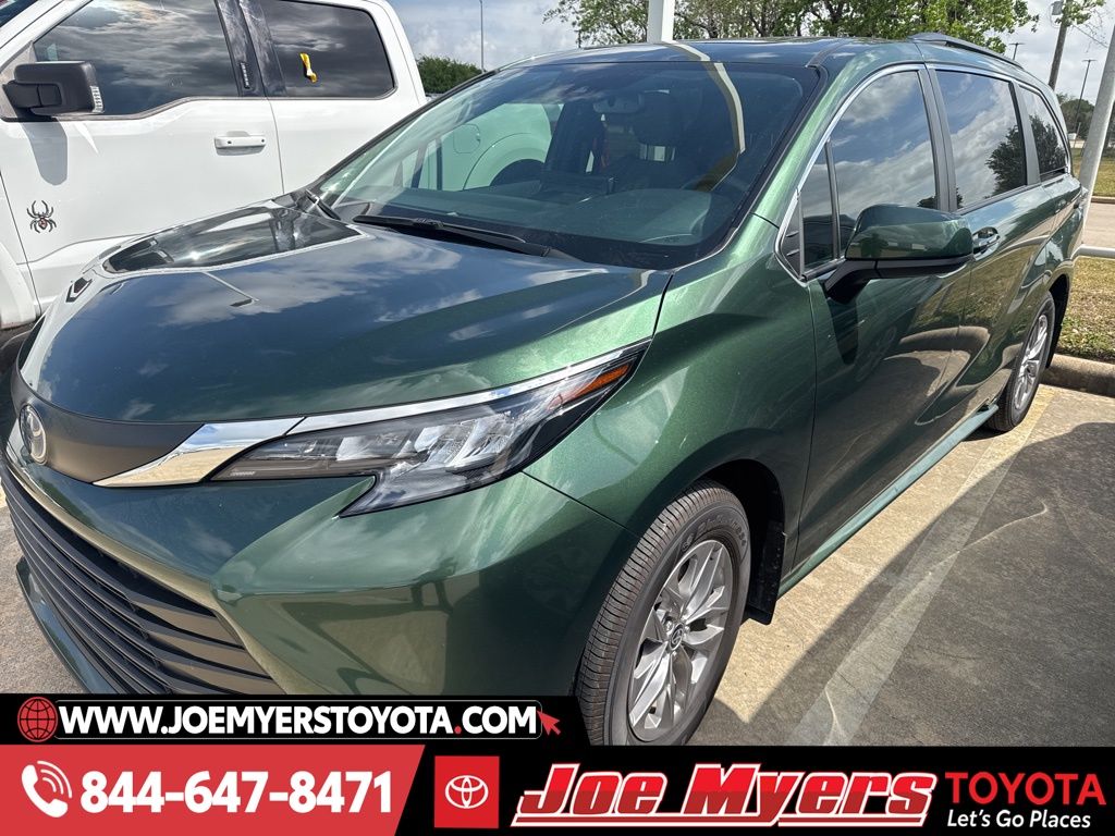 2025 Toyota Sienna