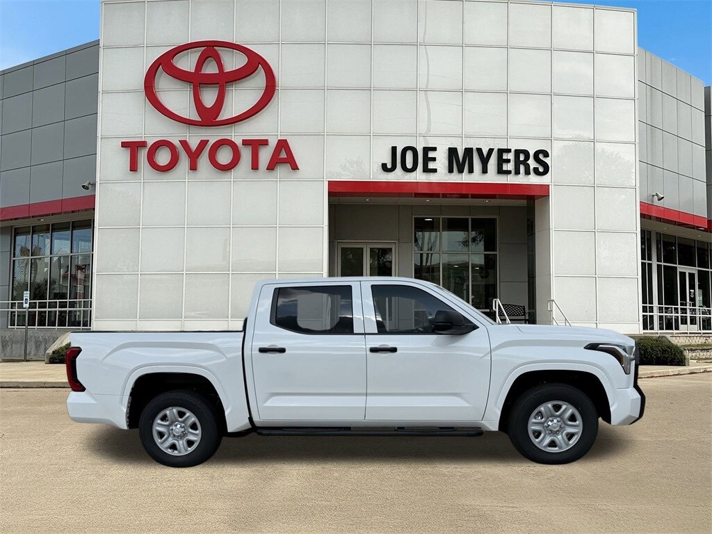 2026 Toyota Tundra SR photo 3