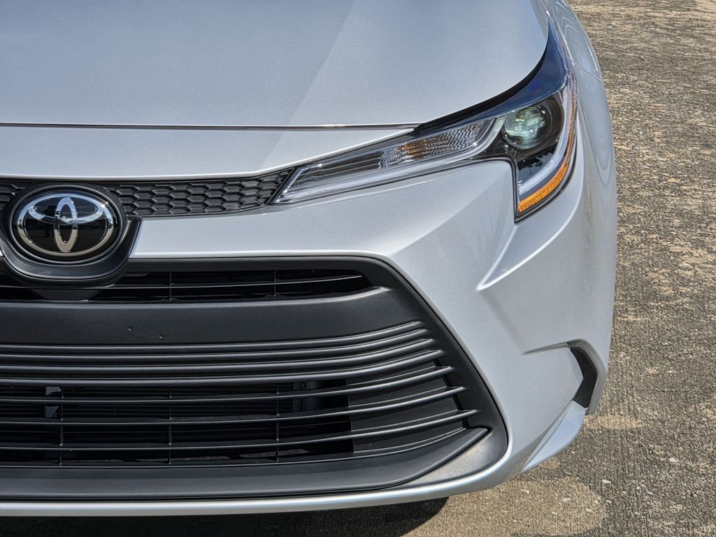 Used 2026 Classic Silver Metallic Toyota LE image 4