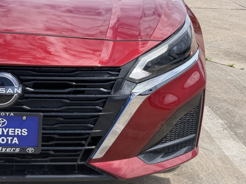 Used 2025 Nissan Altima 2.5 SV Sedan