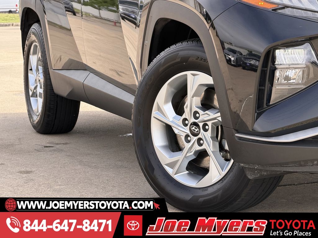 Used 2024 Black Pearl Hyundai SEL image 12