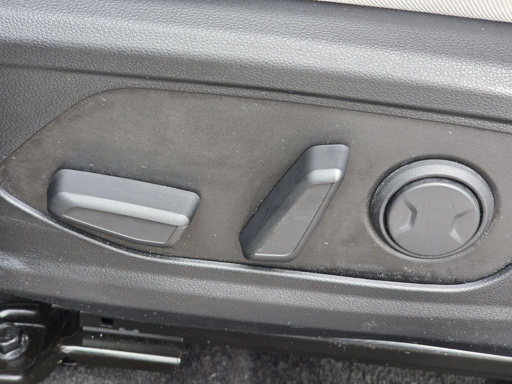 Used 2026 Ecotronic Gray Hyundai SEL image 27