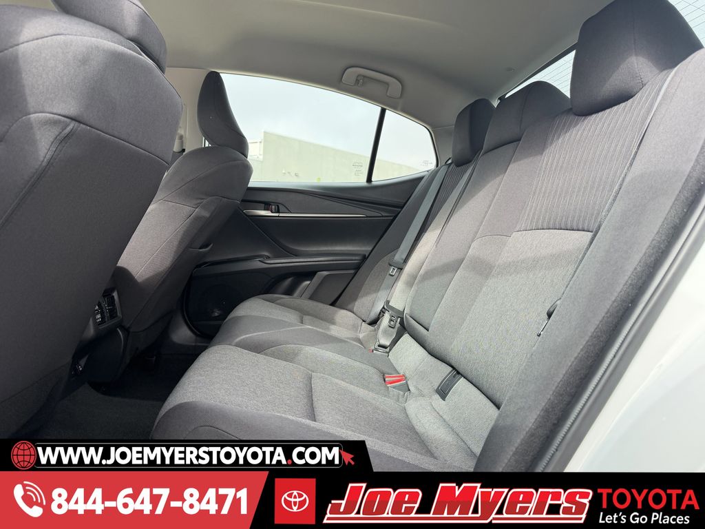 Used 2025 Ice Cap Toyota LE image 28