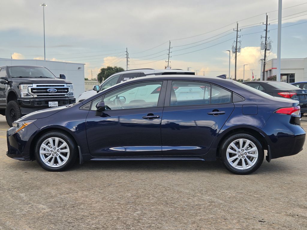 Used 2023 Blueprint Toyota LE image 6