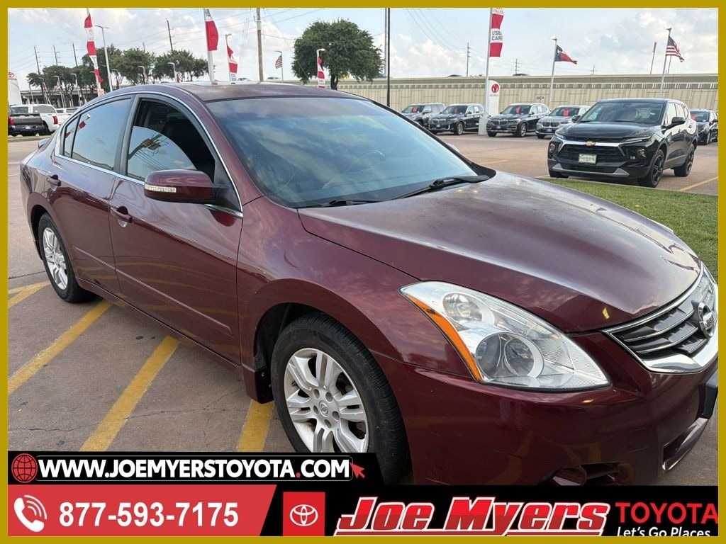2011 Nissan Altima's photo