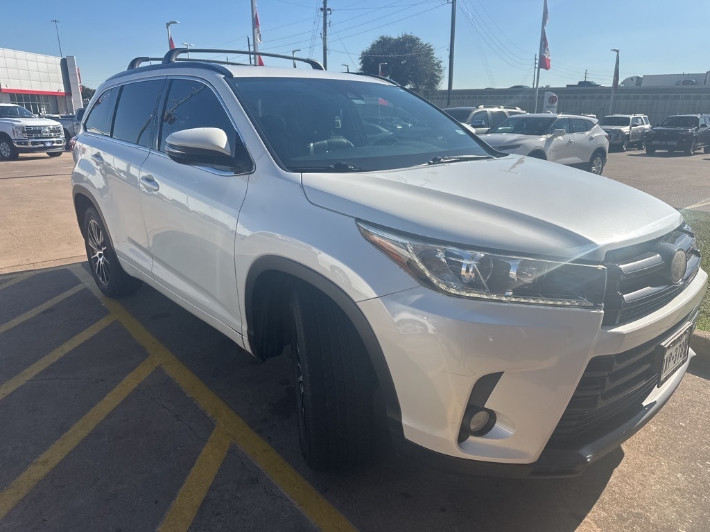 2018 Toyota Highlander SE