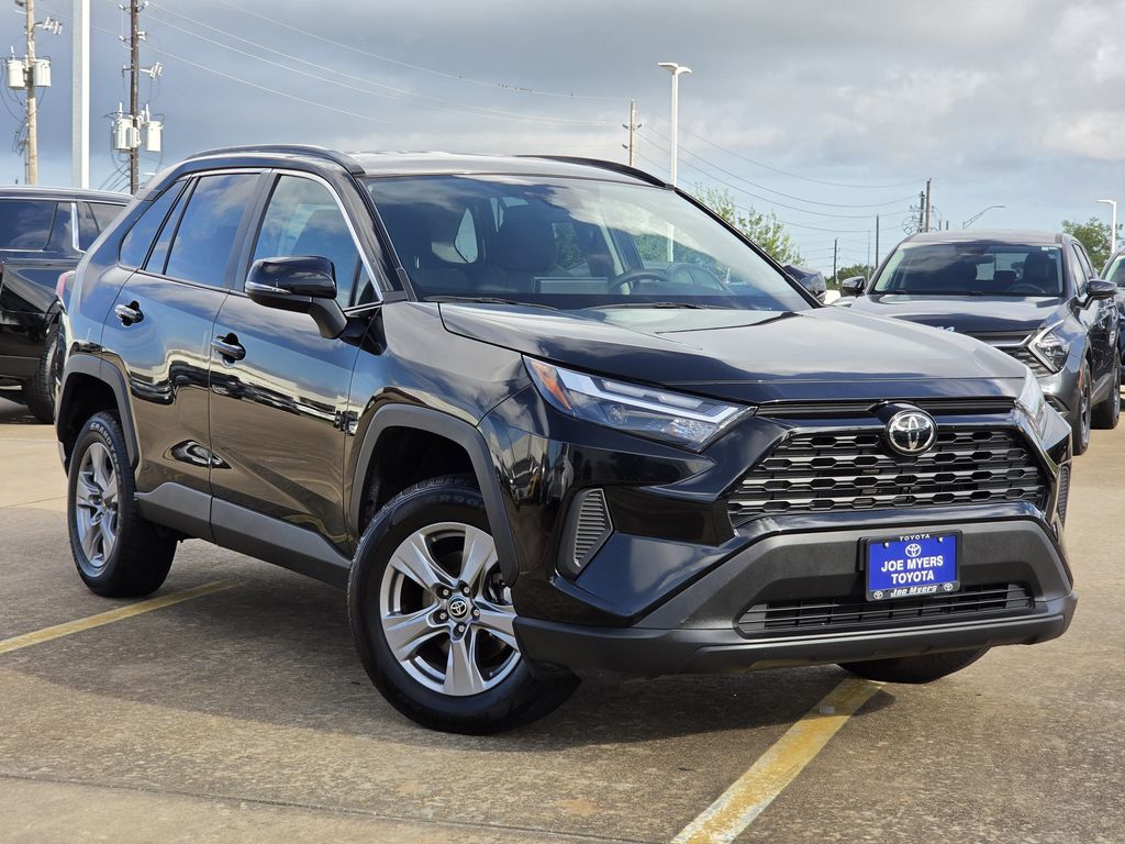 Used 2025 Midnight Black Metallic Toyota XLE image 2