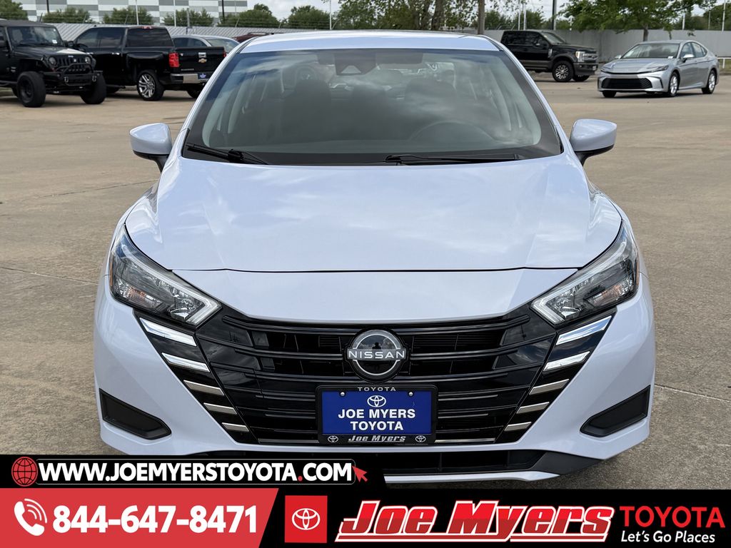 Used 2025 Gray Sky Pearl Nissan 1.6 SV image 3