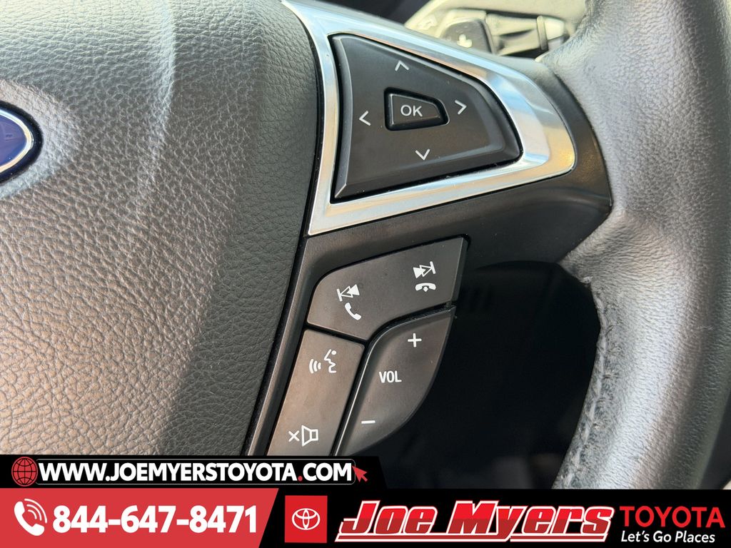 Used 2015 Guard Metallic Ford Titanium image 23