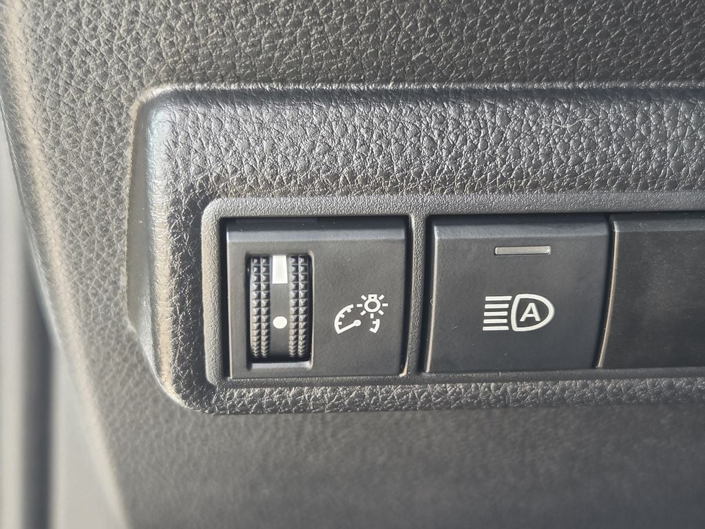 Used 2026 Ice Toyota LE image 24