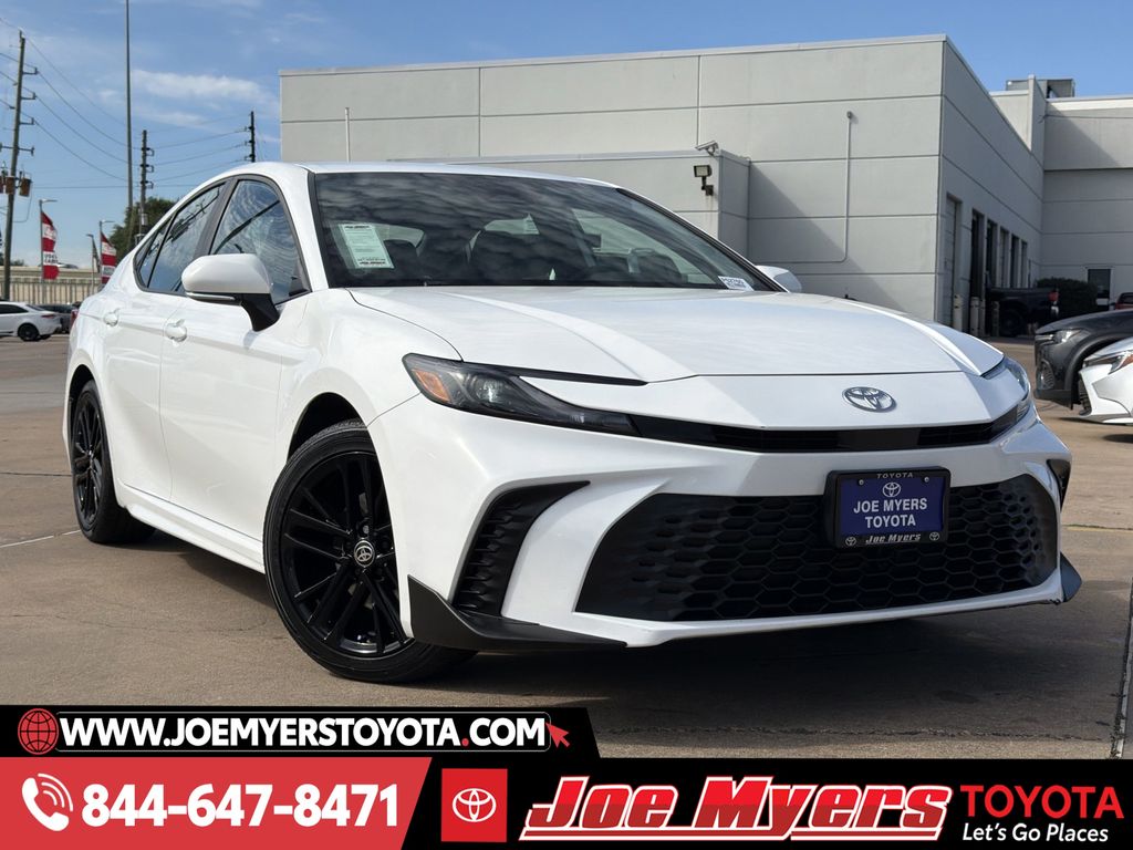 Used 2025 Ice Toyota SE image 2