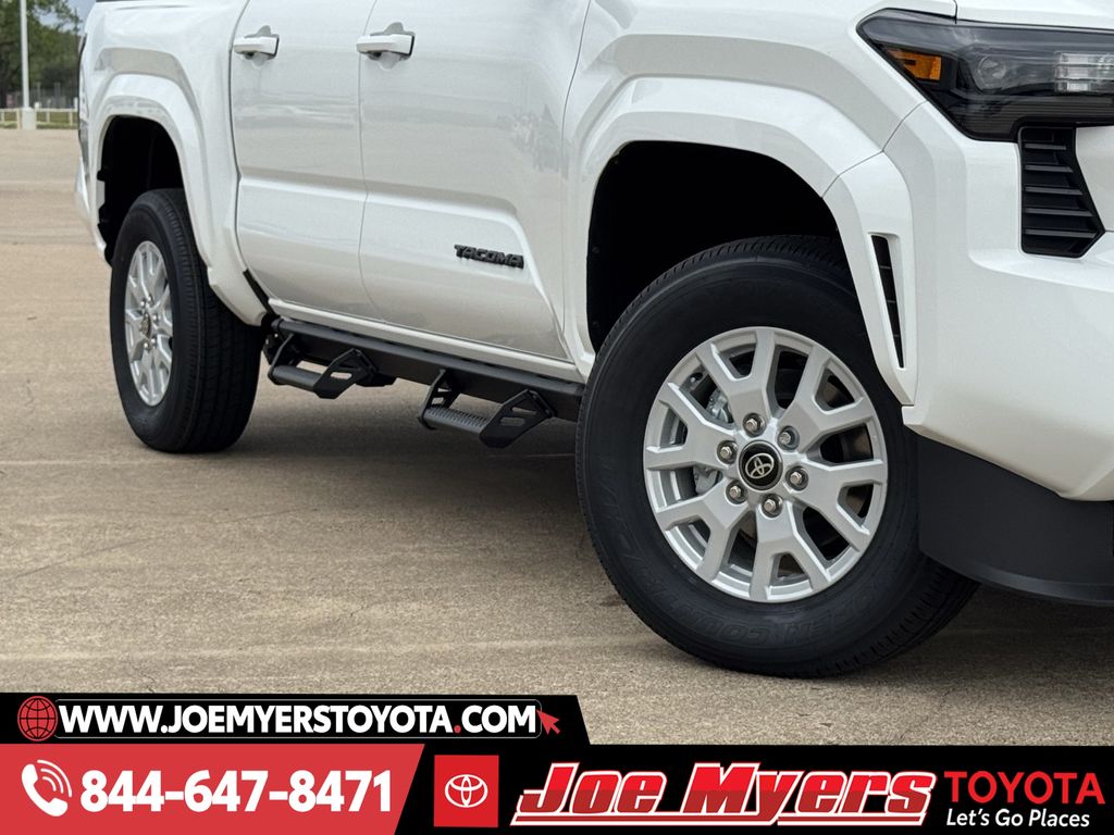 New 2026 Ice Cap Toyota SR5 image 11