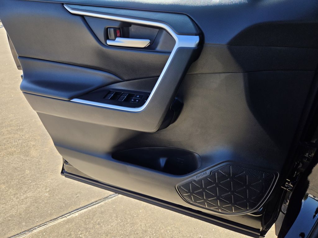 Used 2025 Midnight Black Metallic Toyota XLE image 26