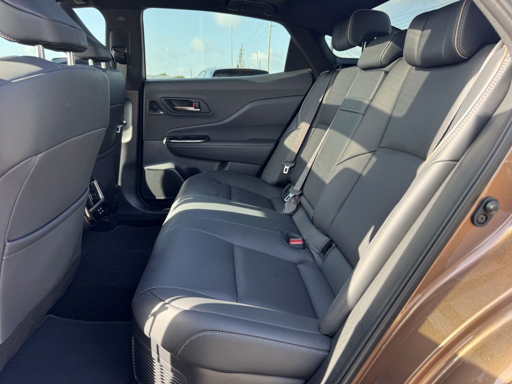 Used 2026 Bronze Toyota Limited image 25