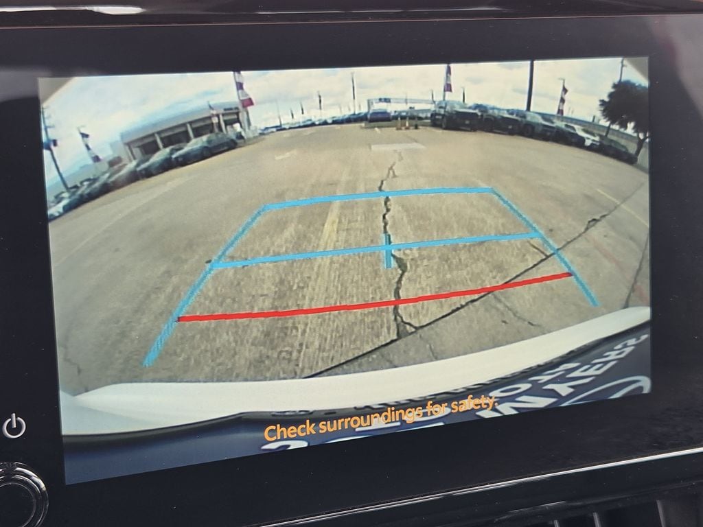 Used 2025 Ice Toyota LE image 19