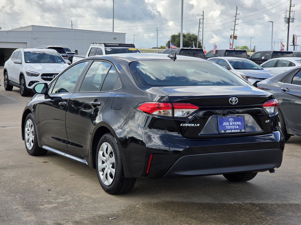 Used 2025 Midnight Black Metallic Toyota LE image 7
