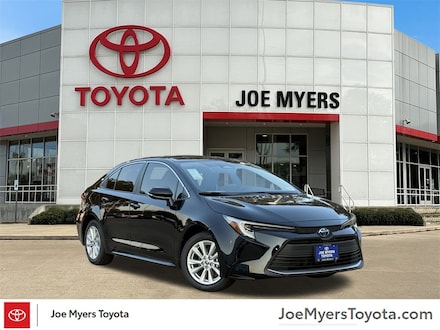 2025 Toyota Corolla Hybrid XLE Sedan