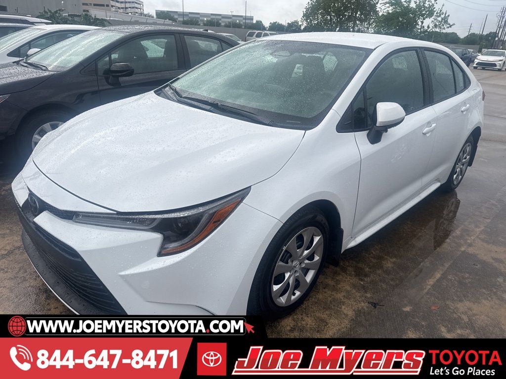 2026 Toyota Corolla LE