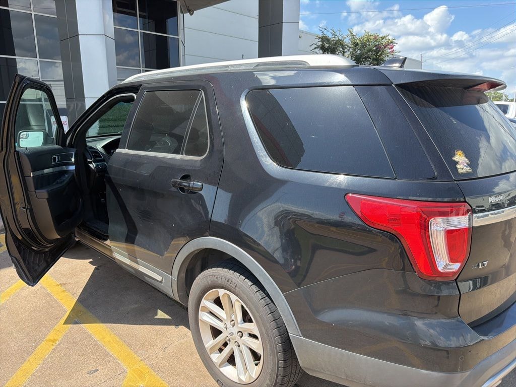 Used 2017 Ford Explorer XLT SUV