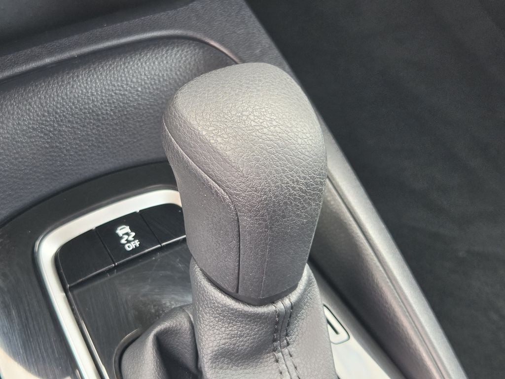 Used 2026 Ice Toyota LE image 20