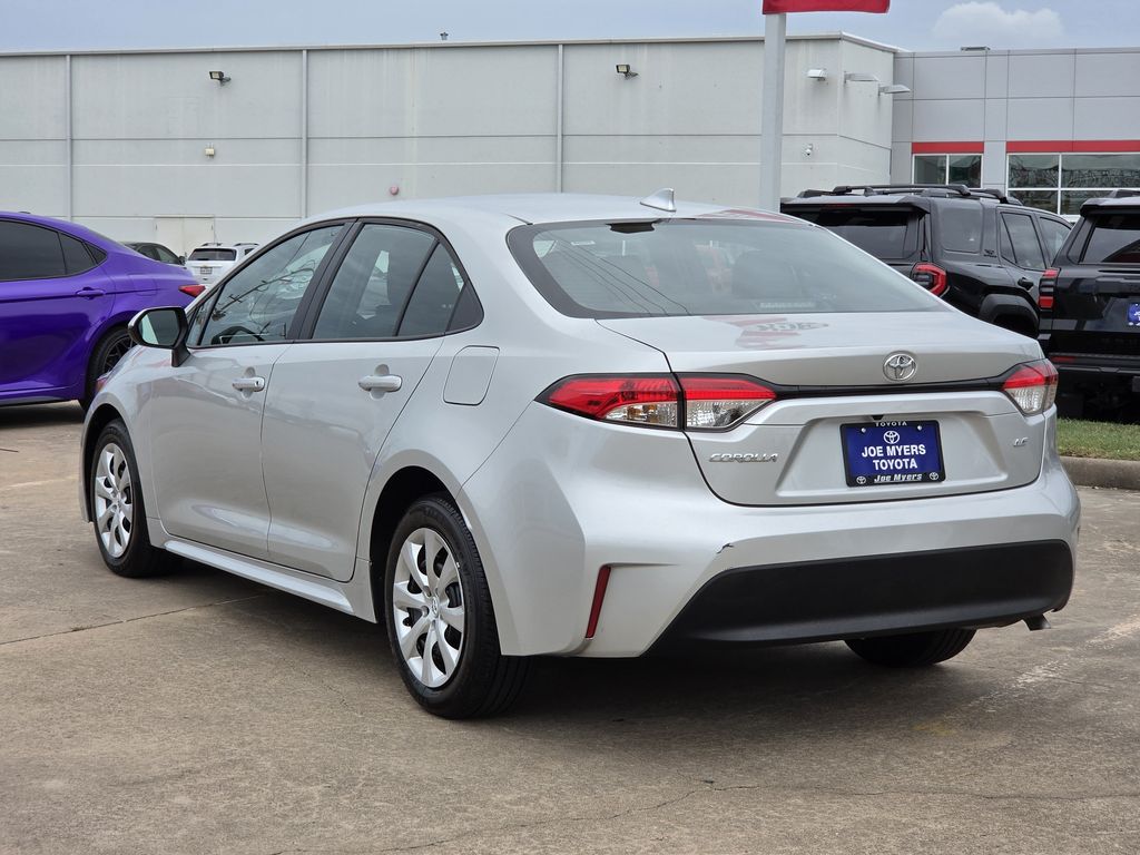 Used 2025 Classic Silver Metallic Toyota LE image 7