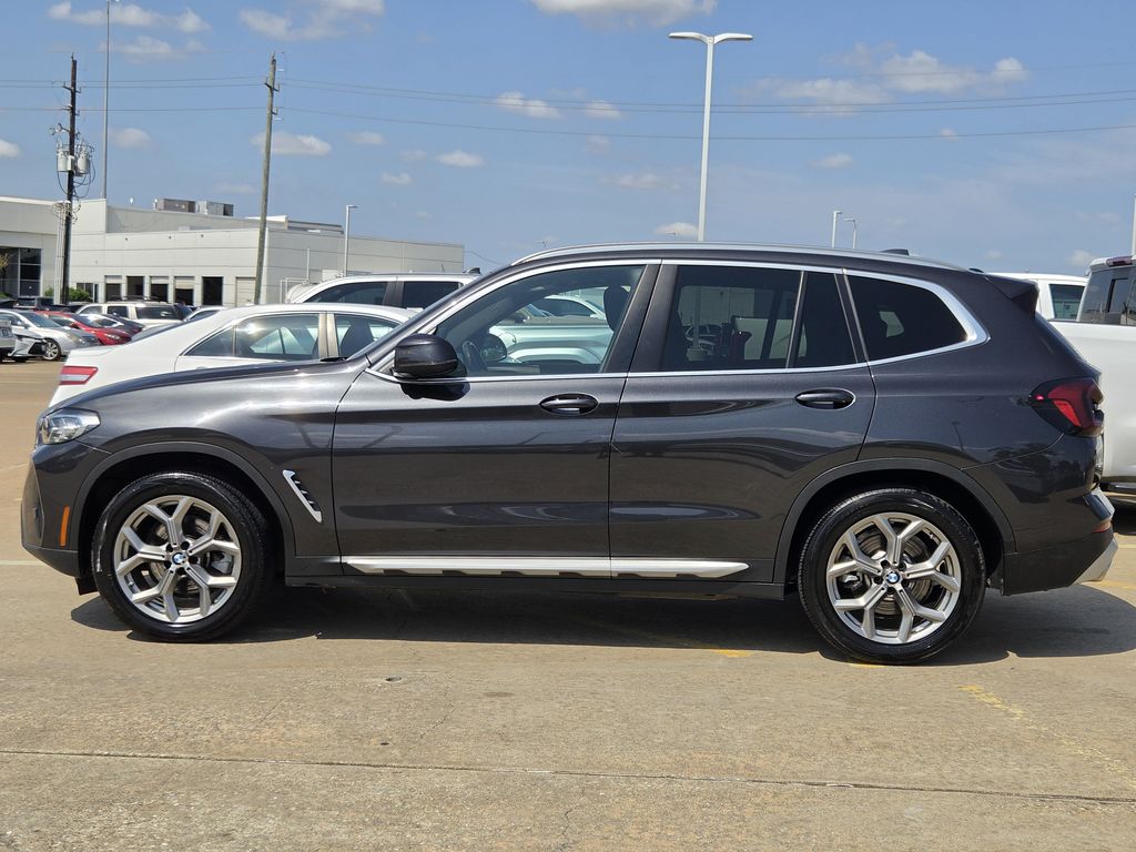 Used 2024 Dark Graphite Metallic BMW xDrive30i image 6