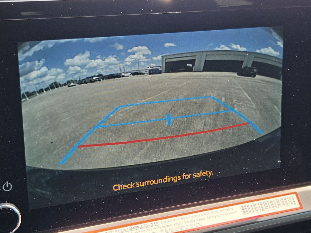 New 2027 Wind Chill Pearl Toyota XLE image 18