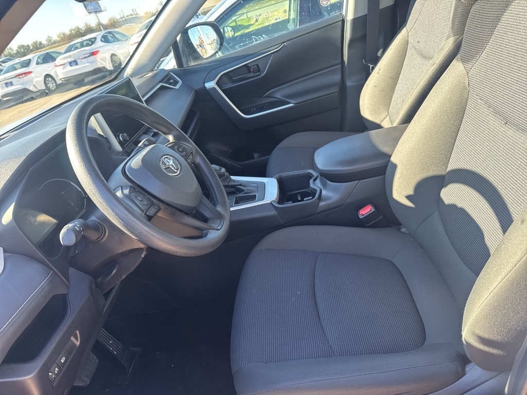 Used 2025 Toyota RAV4 LE with VIN 2T3H1RFV2SC310948 for sale in Northfield, Minnesota