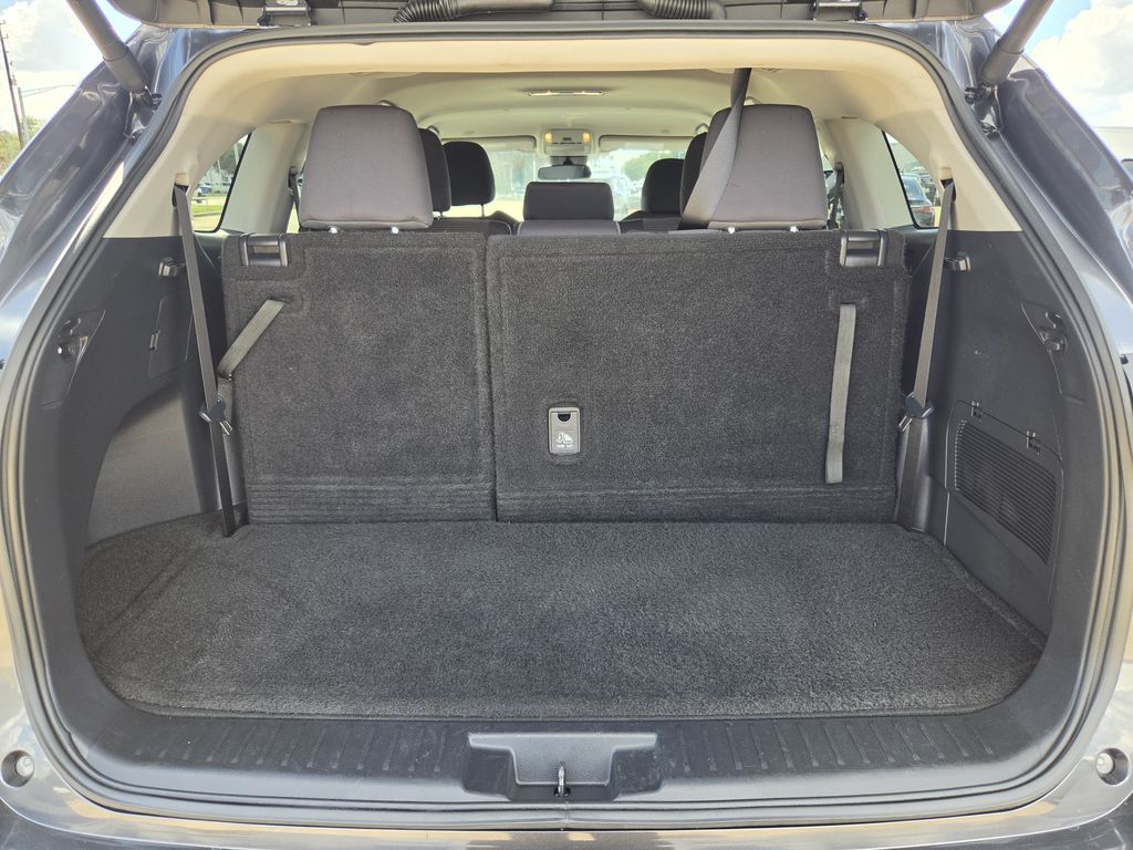 Used 2025 Magnetic Gray Metallic Toyota LE image 30