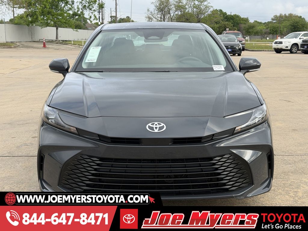 Used 2025 Underground Toyota LE image 3