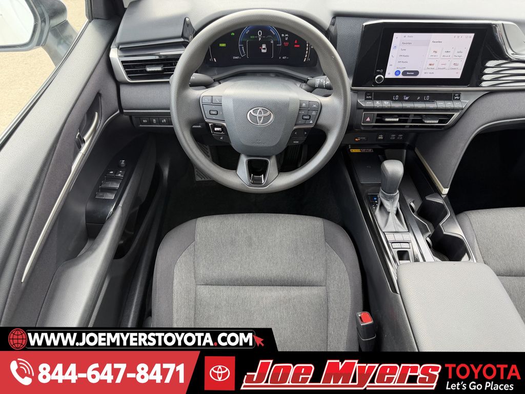 Used 2025 Ice Cap Toyota LE image 14