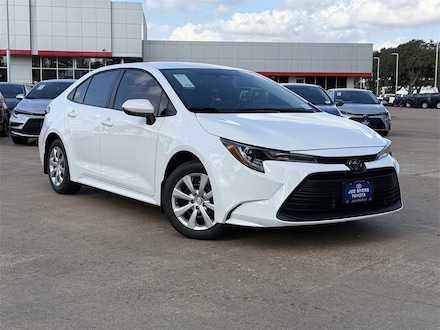 2026 Toyota Corolla LE Sedan