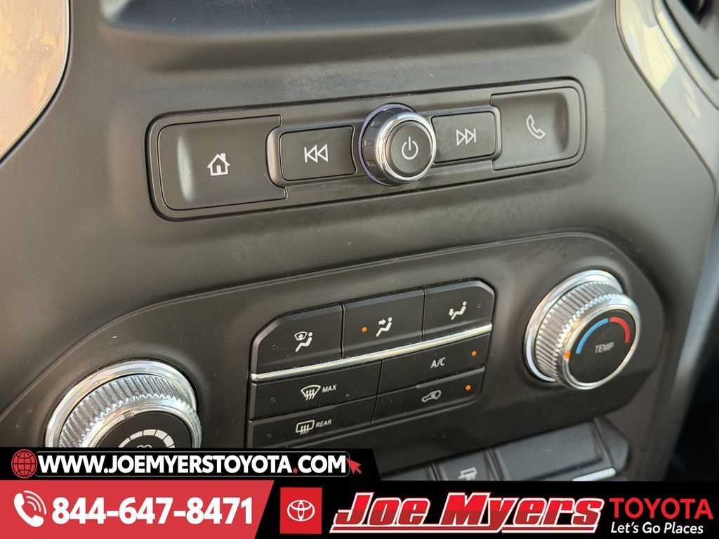 Used 2023 Summit White GMC Pro image 19