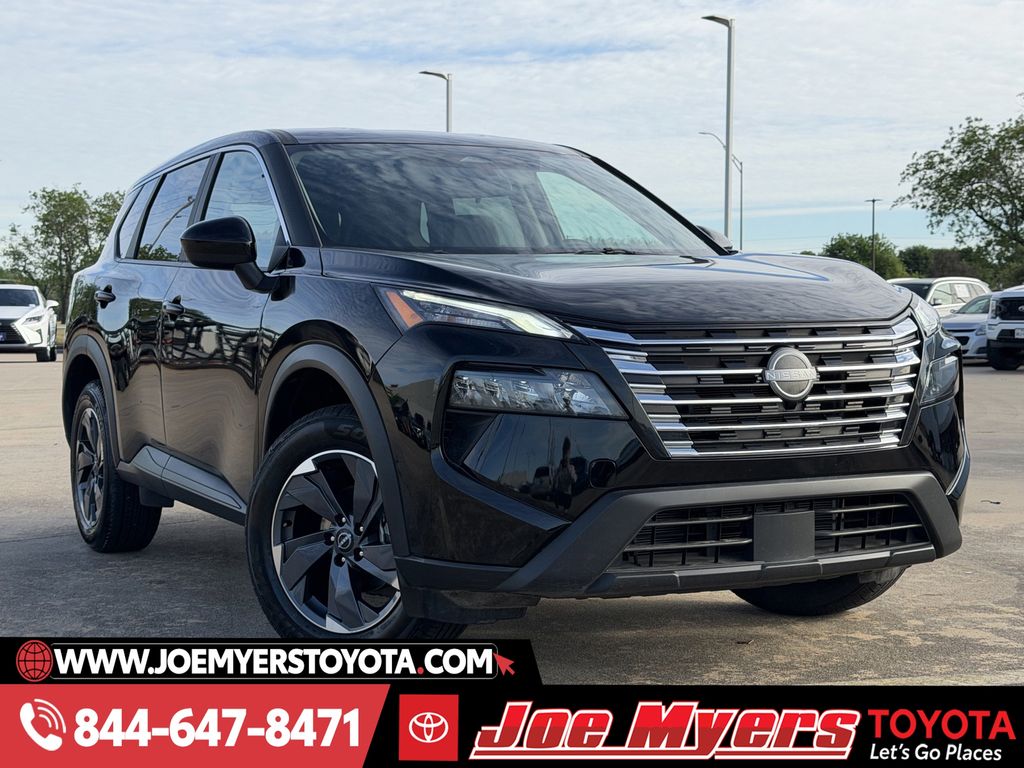 Used 2025 Super Black Nissan SV image 2