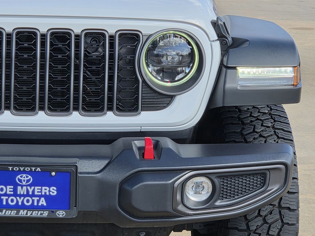 Used 2026 Bright White Clearcoat Jeep Rubicon image 4