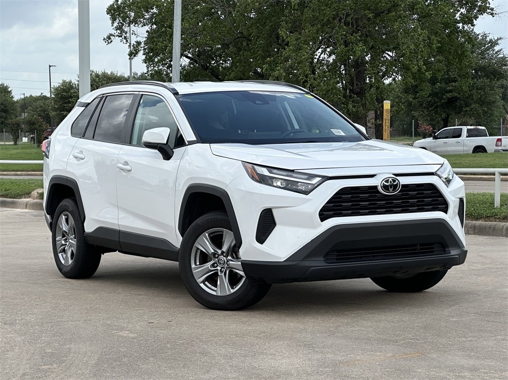 Used 2024 Toyota RAV4 XLE with VIN 2T3W1RFV7RW317636 for sale in Houston, TX