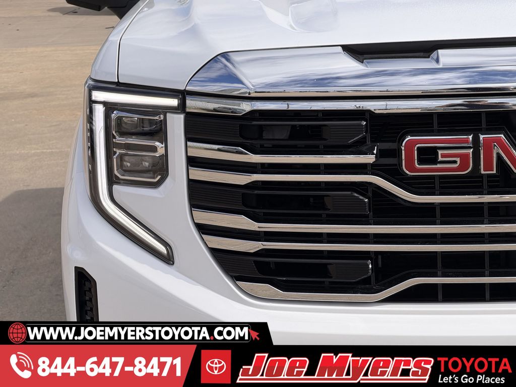 Used 2024 Summit White GMC SLT image 5